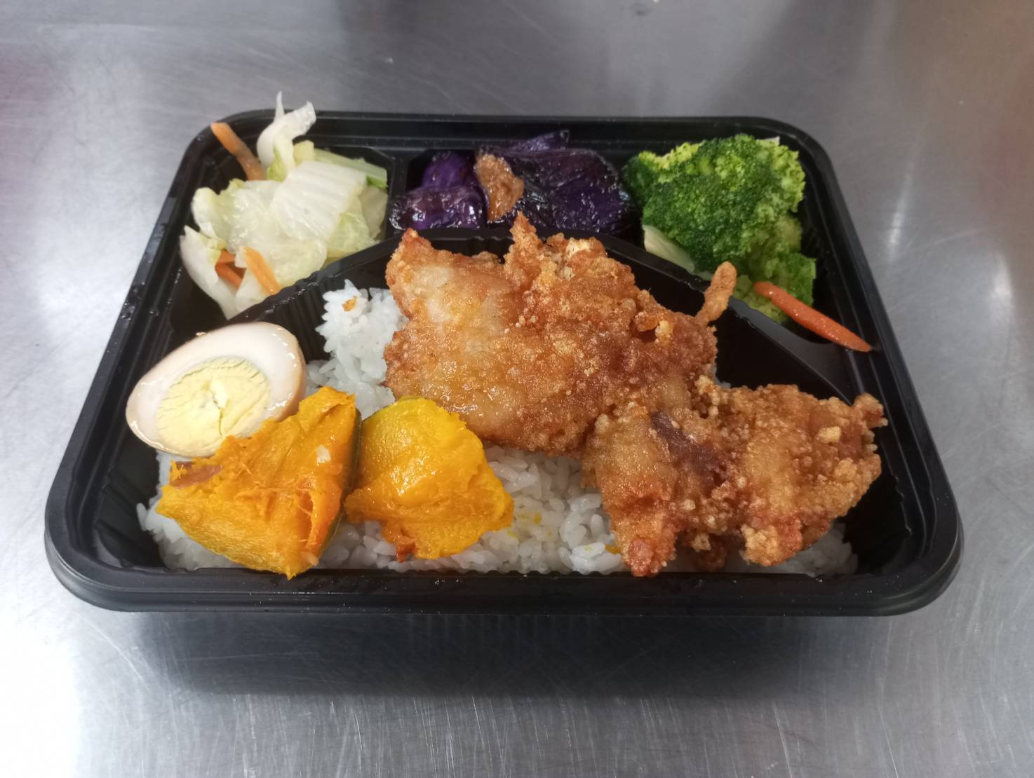 檸檬雞排便當  100元