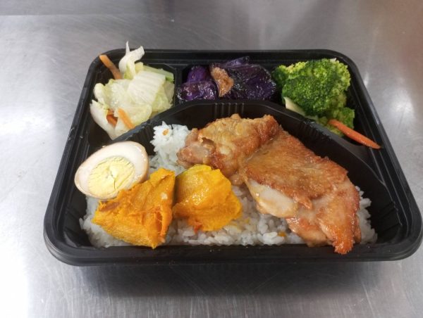 煎腿排便當  100元